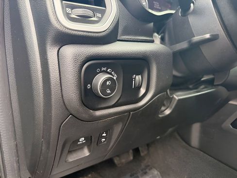 Used 2023 RAM 1500 Big Horn AWD/4WD image 19