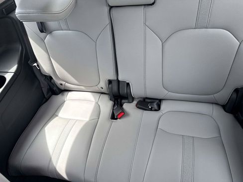 Certified 2023 Honda Pilot EX-L image 15