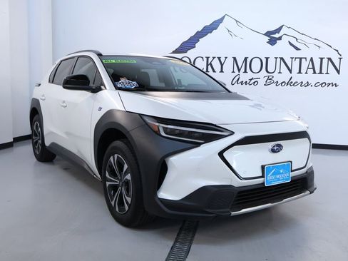 Used 2024 Subaru Solterra Premium image 1