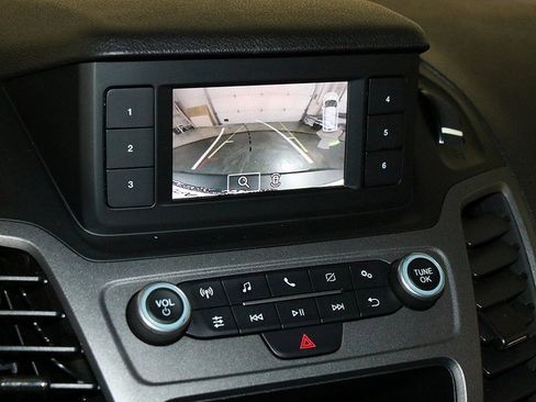 Used 2019 Ford Transit Connect XL image 18