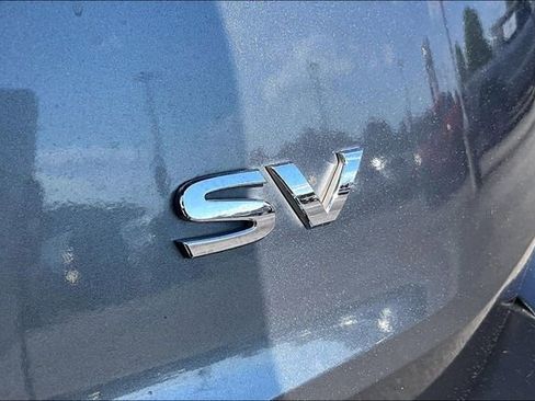 Used 2021 Nissan Rogue SV FWD image 21