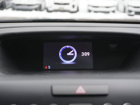 Used 2015 Honda CR-V LX image 40