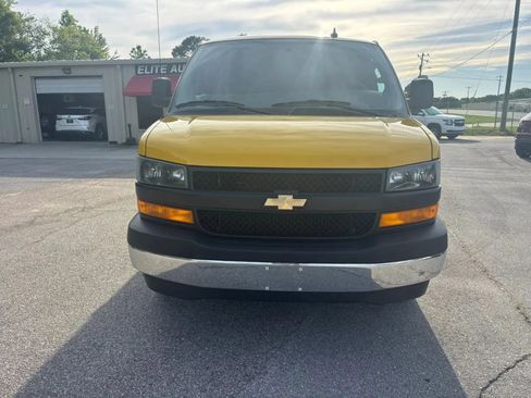 Used 2023 Chevrolet Express 2500 RWD image 4