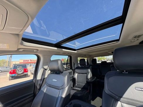 Used 2025 Ford Expedition Max Platinum AWD/4WD image 26