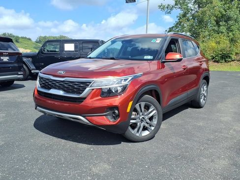Certified 2021 Kia Seltos S FWD image 3