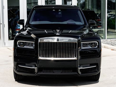 Certified 2023 Rolls-Royce Cullinan image 12