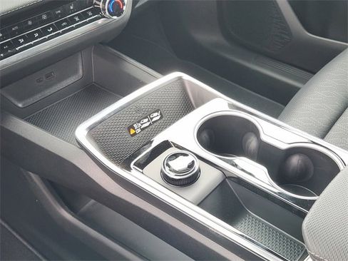 New 2026 Chevrolet Equinox LT w/ Convenience Package II image 14