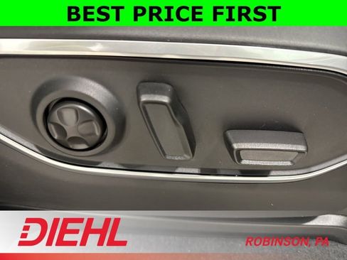 New 2026 Jeep Grand Wagoneer Limited image 17