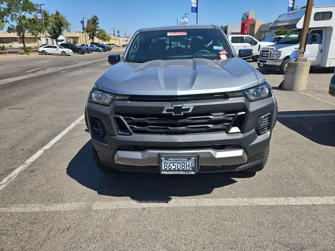 Used 2026 Chevrolet Colorado Trail Boss AWD/4WD image 2