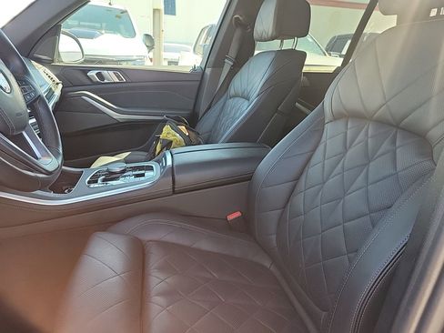 Used 2024 BMW X5 sDrive40i w/ Premium Package image 25