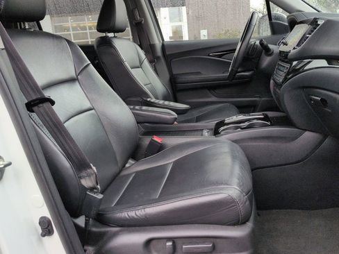 Used 2019 Honda Pilot Touring image 25