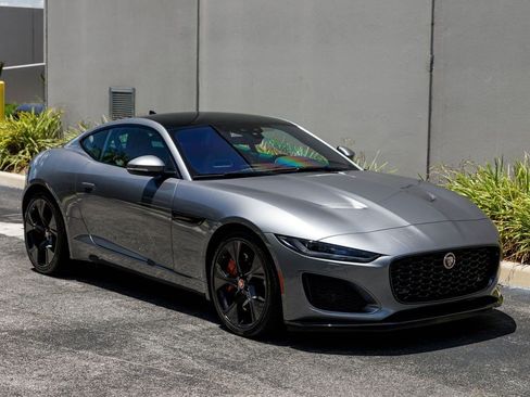 Used 2023 Jaguar F-TYPE Coupe RWD image 7