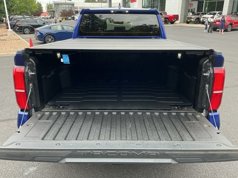 Used 2024 Toyota Tacoma TRD Off-Road AWD/4WD image 23
