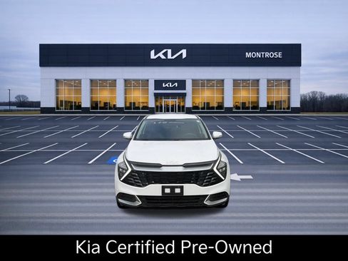Certified 2023 Kia Sportage EX FWD image 2