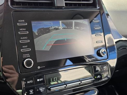 Used 2021 Toyota Prius LE FWD image 21