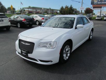 Used 2019 Chrysler 300 Touring