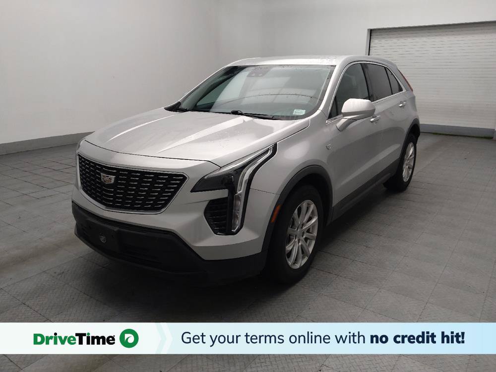 Used 2020 Cadillac XT4 Luxury w/ Cold Weather Package FWD image 1