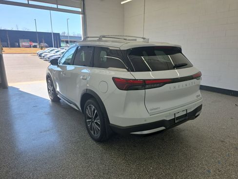 New 2026 INFINITI QX60 Luxe image 3