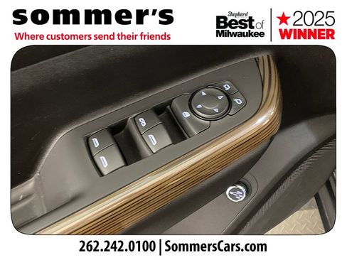 Used 2023 GMC Acadia SLE w/ Driver Convenience Package image 11