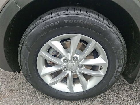 Used 2017 Kia Sorento AWD w/ LX Convenience Package image 8
