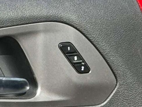 New 2026 Chrysler Pacifica Select image 40