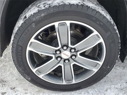 Used 2018 GMC Acadia Denali w/ Technology Package image 5