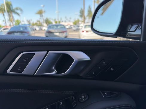 Used 2024 BMW X5 M60i w/ Parking Assistance Package AWD/4WD image 7