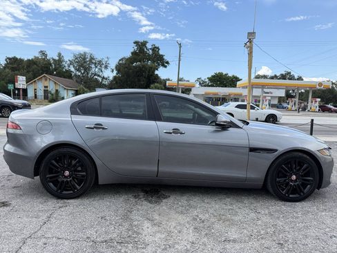Used 2020 Jaguar XE S RWD image 7
