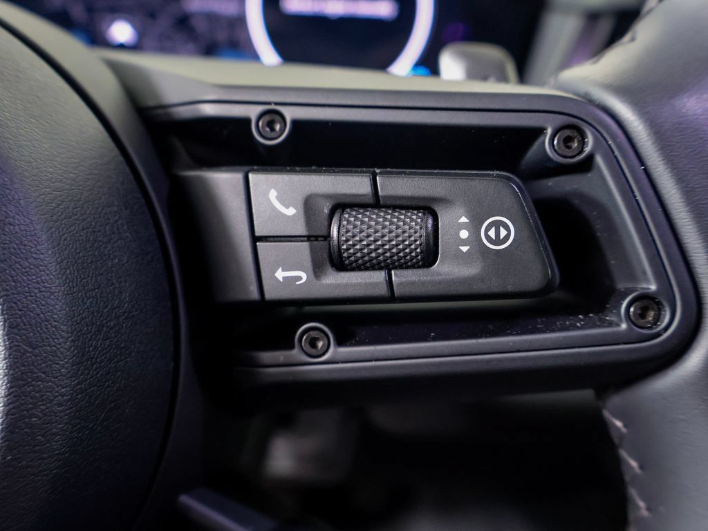 Certified 2026 Porsche Cayenne E-Hybrid AWD/4WD image 21
