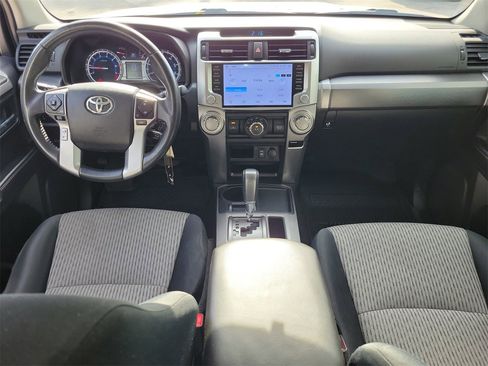 Used 2014 Toyota 4Runner SR5 image 11