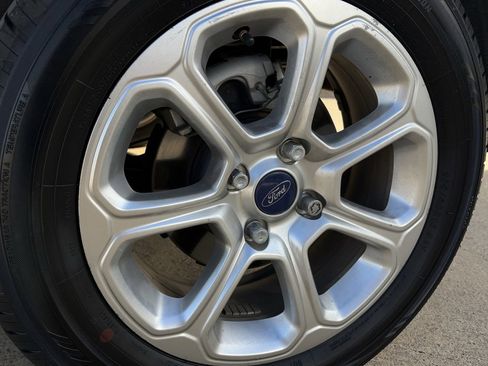 Used 2020 Ford EcoSport SE w/ SE Convenience Package image 11