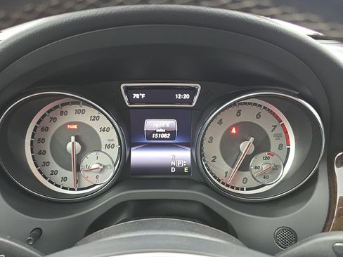 Used 2015 Mercedes-Benz GLA 250 4MATIC image 19