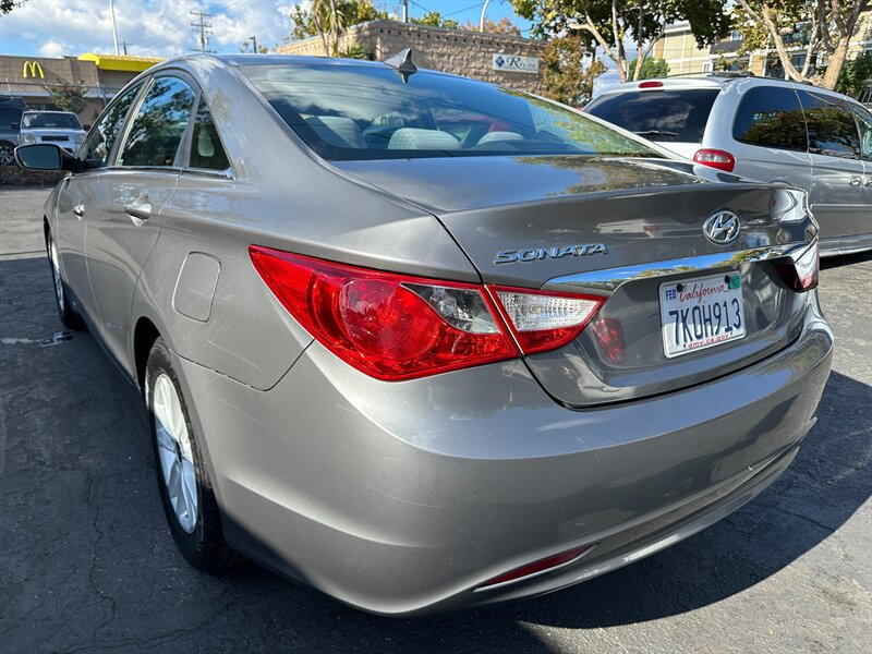 Used 2013 Hyundai Sonata GLS FWD image 7