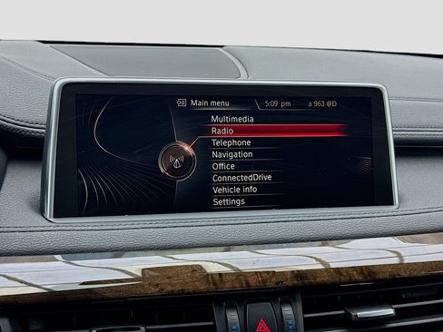 Used 2016 BMW X6 xDrive35i image 11