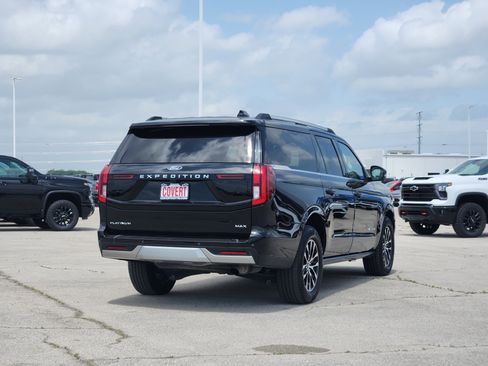 Used 2025 Ford Expedition Max Platinum AWD/4WD image 7