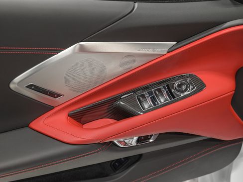 Used 2024 Chevrolet Corvette Stingray Premium Conv w/ Z51 Performance Package image 11