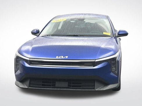 Used 2025 Kia K4 FWD image 2