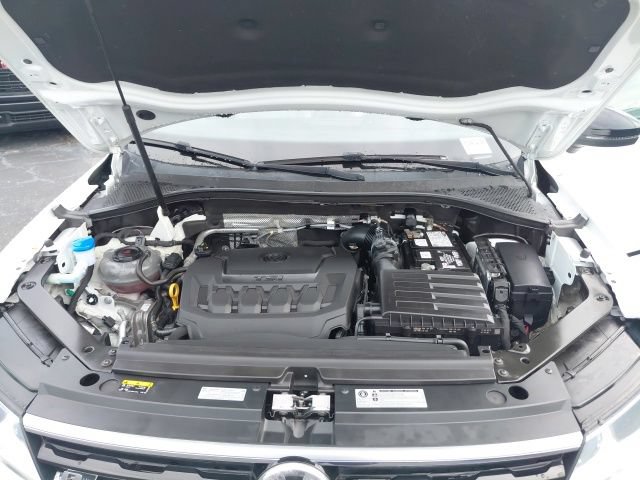 Used 2019 Volkswagen Tiguan SEL Premium R-Line FWD image 38