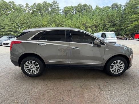 Used 2017 Cadillac XT5 FWD image 8