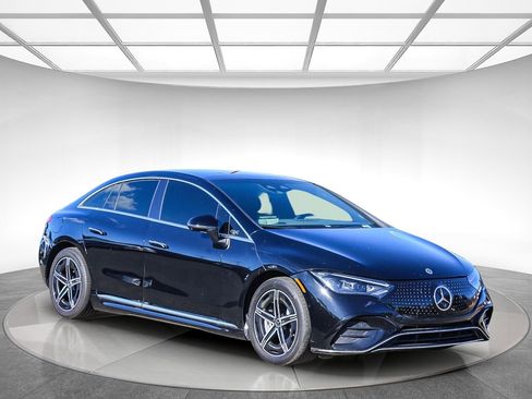 Used 2023 Mercedes-Benz EQE 350+ 4MATIC Sedan image 4