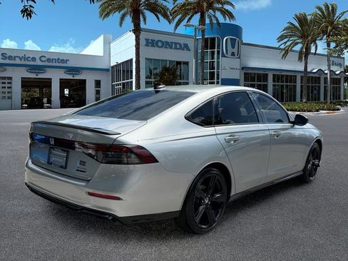 Used 2024 Honda Accord Sport image 8