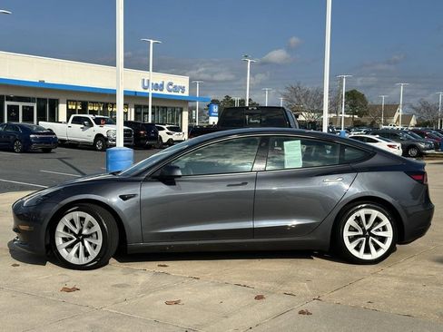 Used 2023 Tesla Model 3 Standard Range image 28