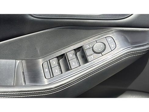 Used 2023 Nissan Rogue SV w/ SV Premium B Package AWD/4WD image 15