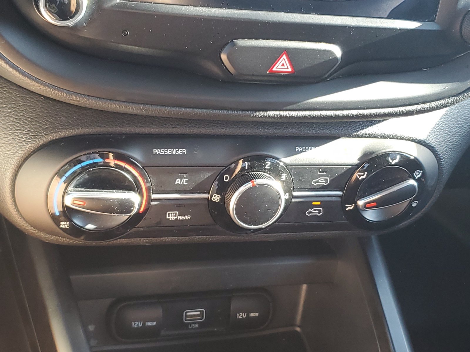 Used 2022 Kia Soul LX FWD image 27