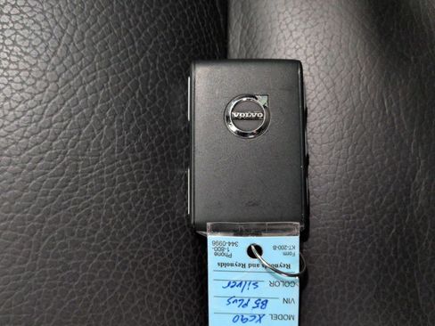 Used 2024 Volvo XC90 B5 Plus image 37