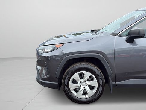 Used 2021 Toyota RAV4 LE AWD/4WD image 23
