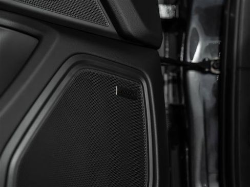 New 2025 Porsche Macan image 23