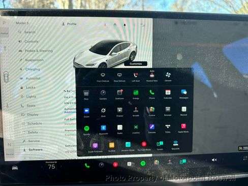 Used 2022 Tesla Model S AWD image 18