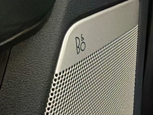 Used 2022 Ford F150 XLT w/ Equipment Group 302A High AWD/4WD image 18