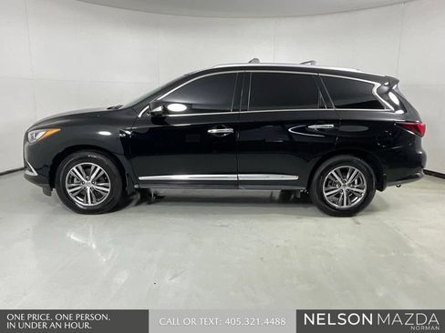 Used 2020 INFINITI QX60 Luxe w/ Essential Package FWD image 8